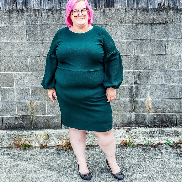 Eloquii Dresses & Skirts - Eloquii green puff sleeve dress